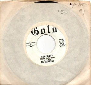 Shangri Las (The):Remember (Walkin' in the sand)/Leader of the pack/:US:Re-Issue - Picture 1 of 2