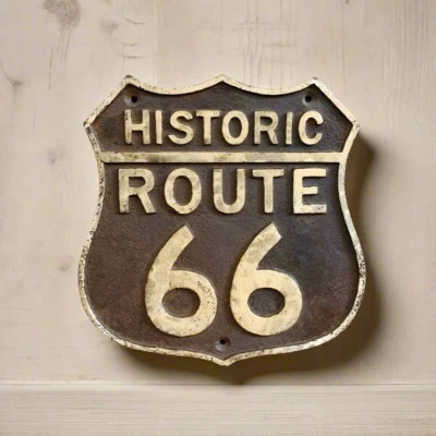 Placa em relevo de ferro fundido Route 66 com acabamento antigo pintado (7,5" x 7,5") - Imagem 1 de 3