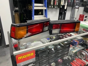 HONDA CRX OEM FACTORY TAIL LIGHTS SET LEFT RIGHT OE 1985-87~ CHECK STYLE 1G SB2 - Foto 1 di 6