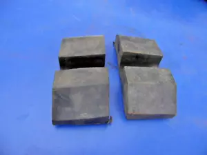 Vintage 1970 Alouette 160078,160176,Snowmobile Left and Right Ski Leg Rubber,NEW - Bild 1 von 5