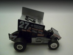 1/64 Scale World of Outlaws Sprint Car #27 - Gorgeous - Racing Champions