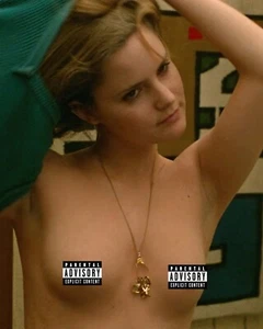 Jennifer Jason Leigh "Shirt Off" #1 VERBESSERTE Drucke verschiedene Optionen JJLFT04 - Bild 1 von 5