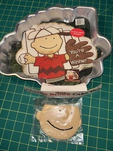 Wilton Charlie Brown 2105-1317 Cake Pan Vintage 1950 w Face Plate & Instructions - Picture 1 of 6