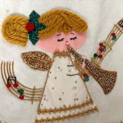 Falda de árbol de Navidad de fieltro hecha a mano asesina de colección ángeles musicales lentejuelas y cuentas Foto 1 de 4