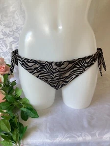 John Lewis Jungle Cat Bunny Women Swimwear Bikini Bottom Size 10 Black New! - Picture 1 of 3