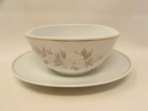 Belda by Noritake Gravy Boat Inner Gold Line, White Flowers, Tan Leaves  b217 - Picture 1 of 2