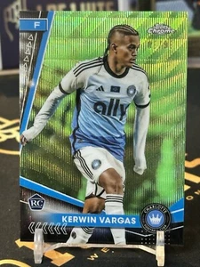 2024 Topps cromo MLS Kerwin Vargas refractor de onda verde neón RC #6/99 #88 SP - Imagen 1 de 3