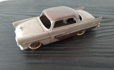 Belvedere vintage Dinky Toys 24 D Plymouth bronce tostado/fawn y metálico... ¡ESCASO! Foto 1 de 4