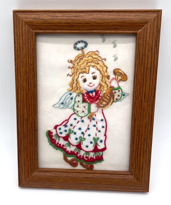 Cuadro bordado hecho a mano marco de madera ángel niña 8,5" x 6,5" Foto 1 de 4