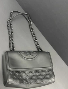 Tory Burch Fleming Borsa a tracolla opaca - Nera - Foto 1 di 20