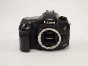 Canon EOS 7D Mark II 20,2 megapixel fotocamera reflex digitale solo corpo DIFETTOSA - PER PARTI - Foto 1 di 6