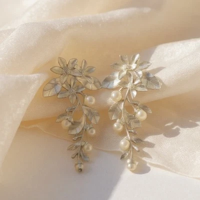 Wedding Flower Earrings Zara Leaf White Silver Pearl Boho Petal Garland Bouquet - Image 1 of 4
