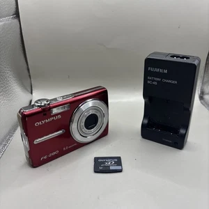 Olympus Digital Camera FE-280 Red 8.0MP  With Charger and Battery 2GB XD Card - Picture 1 of 18
