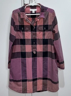 Auténtico camisero Burberry para niñas con bolsillos usado en excelente estado - talla 8 años Foto 1 de 3