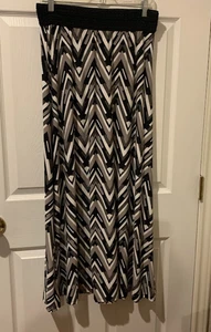 Robert Louis Women’s Chevron Maxi Skirt  Size Large - Picture 1 of 3