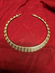 Vintage Signed TRIFARI Choker Collar Omega Necklace GoldTone - Picture 1 of 4