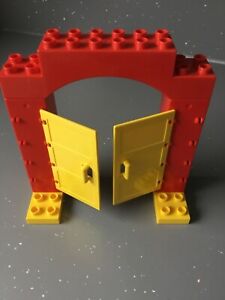 Lego Duplo Archway with opening doors