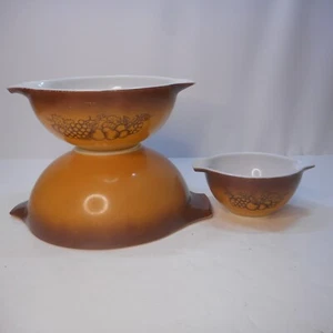Vintage PYREX Old Orchard Mixing Bowls Lot of 3 Brown/Orange #441 #443 #444 - Picture 1 of 7