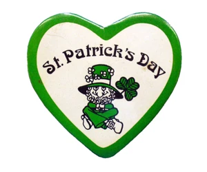 KNOPF ANSTECKNADEL St Patrick Vintage KOBOLD Herzform mit KLEEBLATT Urlaub - Bild 1 von 4