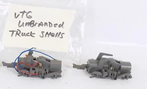 DE COLECCIÓN / HO / SIN MARCA / LOCOMOTORA DIÉSEL / 2 CARCASAS DE CAMIÓN / PIEZAS DE PLÁSTICO DIFÍCIL DE ENCONTRAR - Imagen 1 de 3