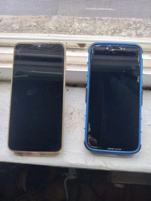 Motorola Moto G Play 6th Generation - 16 GB - Deep Indigo (Unlocked) - Image 1 of 3