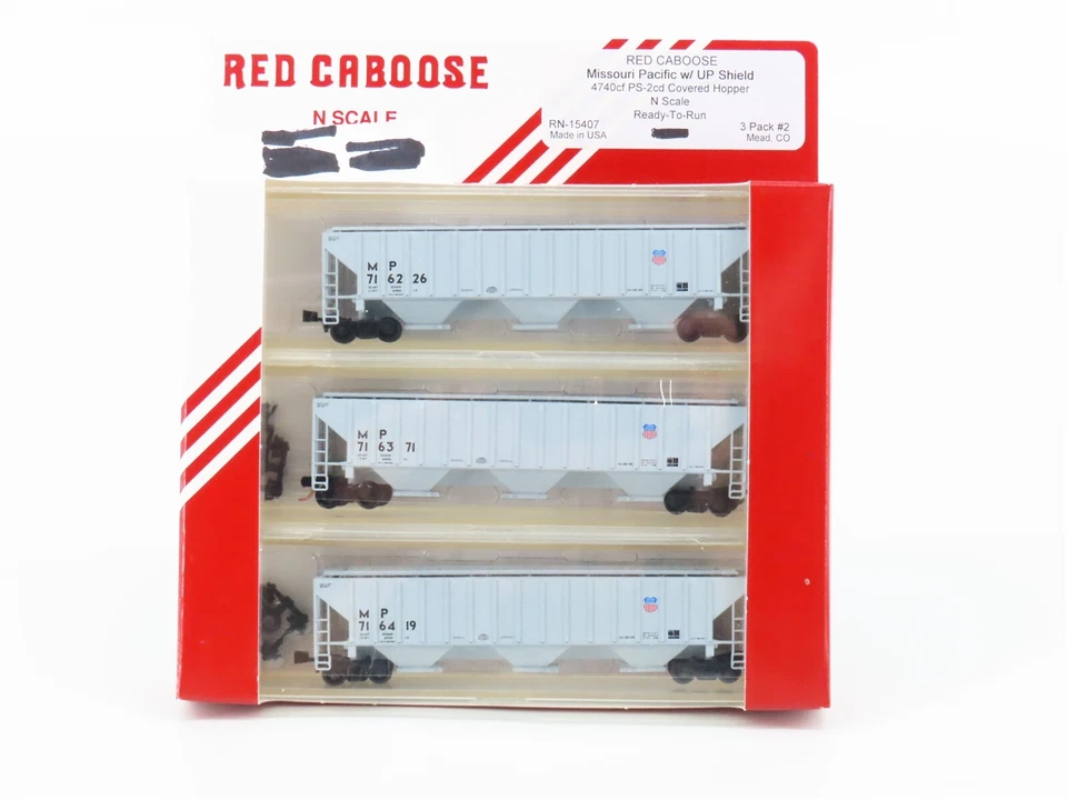 N Scale Red Caboose RN-15407 MP UP Missouri Pacific 3 Bay Covered Hopper 3 Pack - Image 1 of 4