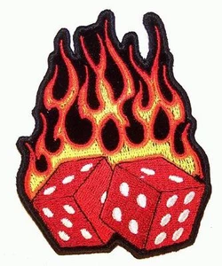 PARCHE BORDADO DE DADOS DE FUEGO P1212 hierro sobre costura ciclistas CHAQUETA parches NUEVO - Imagen 1 de 1