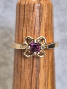 Vintage gold on 925 Sterling silver purple stone flower ring size L - Picture 1 of 6