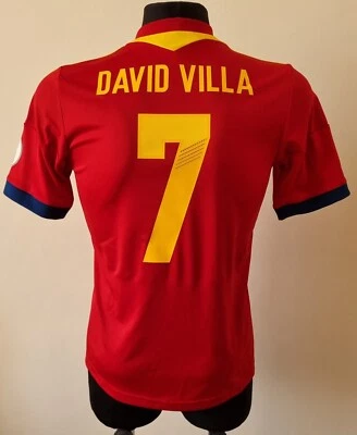 Spain 2013 - 2014 Home football Adidas shirt #7 David Villa size Small - Image 1 of 4