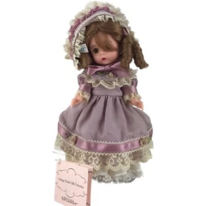 Muñeca Madame Alexander 8" Vintage Violeta Seda Victoriana 30405 Rubia Miel 2001 - Imagen 1 de 6