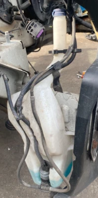 Fiat Panda 2004 - 2011 - washer bottle with pump - breaking - 365 - Image 1 of 4