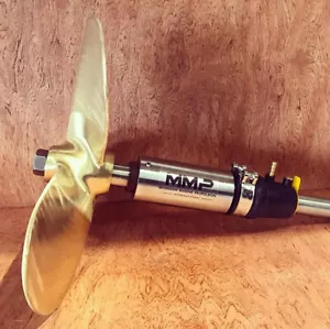 Michigan Canal Line Metric Package 3 Blade 17" x 11" - 652050 30mm Shaft - Picture 1 of 4