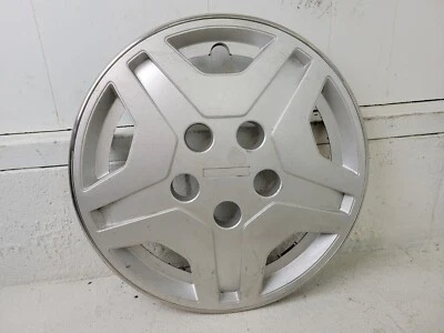 88 - 89 MAZDA 626 MX6 OEM SILVER 14" CENTER WHEEL HUB CAP COVER 7153 - Image 1 of 4