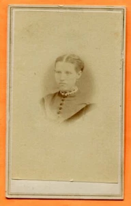CDV Bangor, ME, Portrait of a Young Woman, by Sawyer, circa 1870s Backstamp - Bild 1 von 3