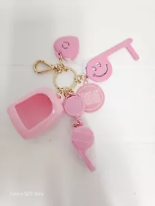 Bath & Body Works Guinga Rosa Iluminado Multiherramienta Llavero PocketBac Soporte Nuevo - Imagen 1 de 2