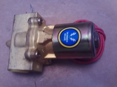 SKINNER LV2LBX15 SOLENOID VALVE 5-175 PSI NEW  - Image 1 of 3