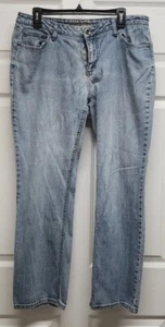 St Johns Bay Straight Leg Jeans Women 14S Short Stonewashed Blue Denim Stretch B - Picture 1 of 6