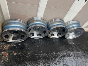 Quantity 1 CHEVY 1500 1/2 Ton Pickup SS454 5 LUG 5X5 15x7 chrome Wheel - Picture 1 of 9