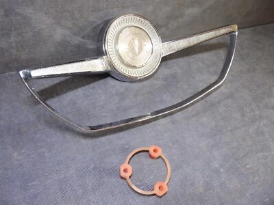 1964 Pontiac Lemans Tempest GTO horn bar ring center cap PON135 - Image 1 of 4