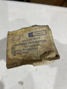 GENERAL ELECTRIC CR2940UA200B OIL TIGHT PUSHBUTTON   W505 - Picture 1 of 1