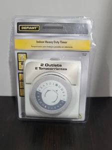 DEFIANT 15 Amp Indoor "2" Heavy-Duty Timer with 2-Grounded Outlets 458 431 - Picture 1 of 11