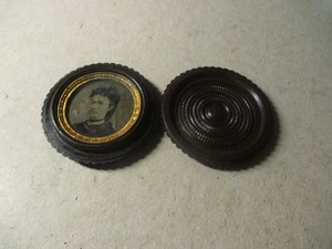 Antique tin type photo round GUTTA PERCHA case, with woman photo PA F113 - Picture 1 of 3