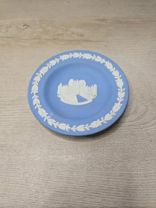 Wedgwood Jasperware Glamis Castle 4,5" Schmuckteller - Bild 1 von 6