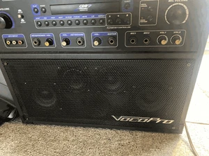 VocoPro GigMan Professional Karaoke System Multi Mixing Amp W/ Remote & 36 discs - Picture 1 of 17