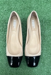 Style Charles David  Black/Tan Leather Cap Toe Pump with Block Heel - Picture 1 of 10