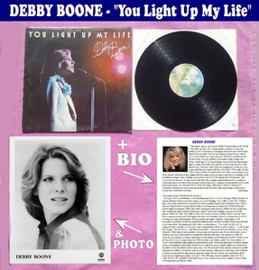 Debby Boone 1977 LP "You Light Up My Life" 11 Pop Songs - LP in Good Condition - Picture 1 of 9
