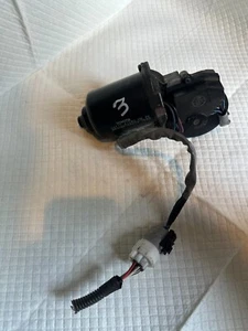 2004-2009 TOYOTA PRIUS WINDSHIELD WIPER MOTOR 85110-47060 OEM (3) - Picture 1 of 6