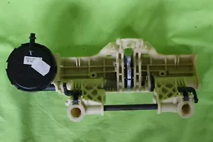 Mercedes Rear Left or Right Seat Headrest Folding Actuator Motor 2209700725 - Picture 1 of 11