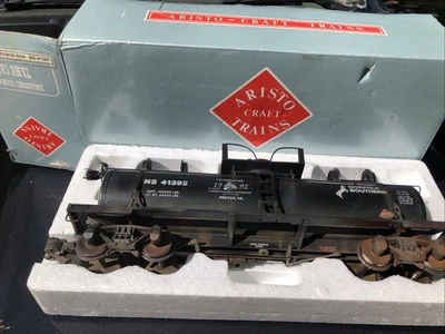 Aristo Norfolk Southern Single Dome Tank Car  #41392 (G Scale) - Image 1 of 4