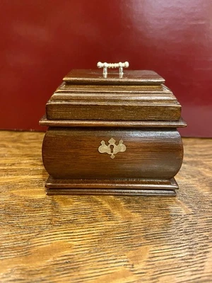 Pleasant Company | American Girl Felicity Tea Caddy School Set - Image 1 of 4